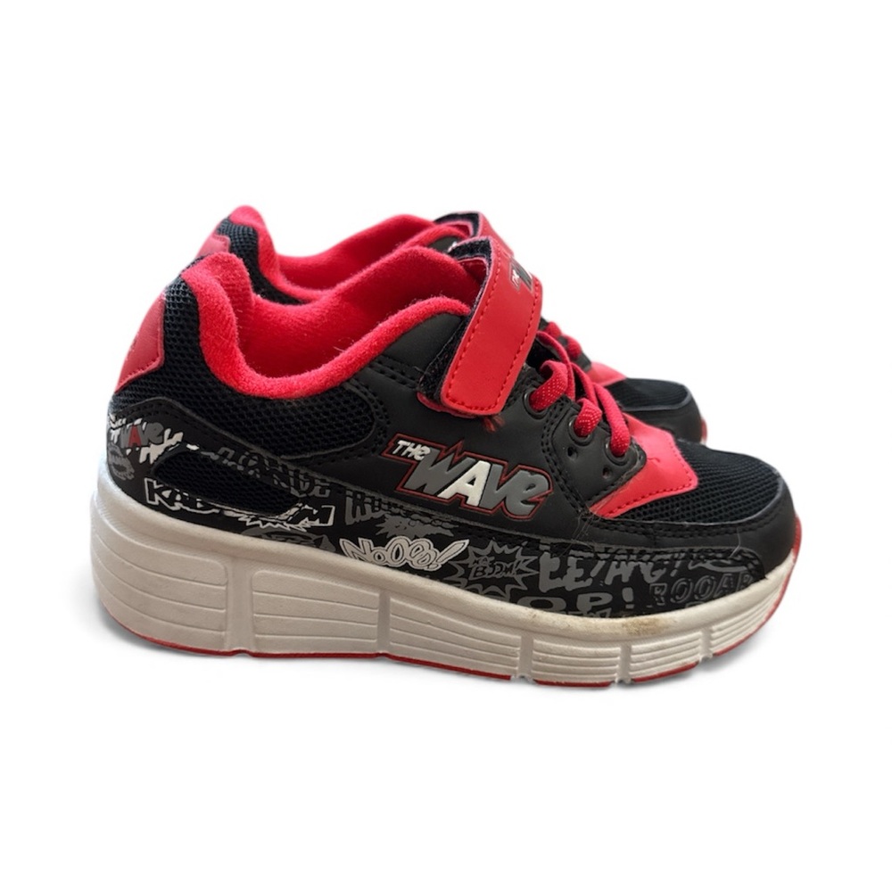 Wave Kids Sneakers light-up roller skate shoe with a single wheel in the heel